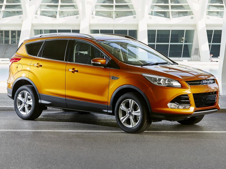 Ford Kuga 2013 года  (UK) (фото 17 из 23)